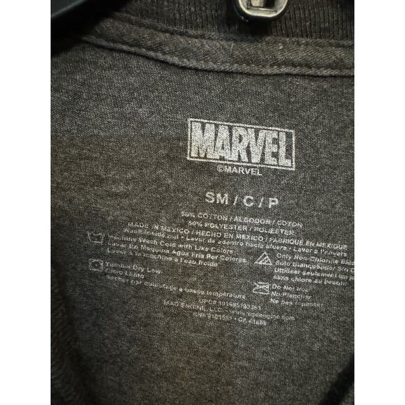 Marvel Super Heroes Graphic T-Shirt Avengers, Punisher Defenders Small - Picture 2 of 3